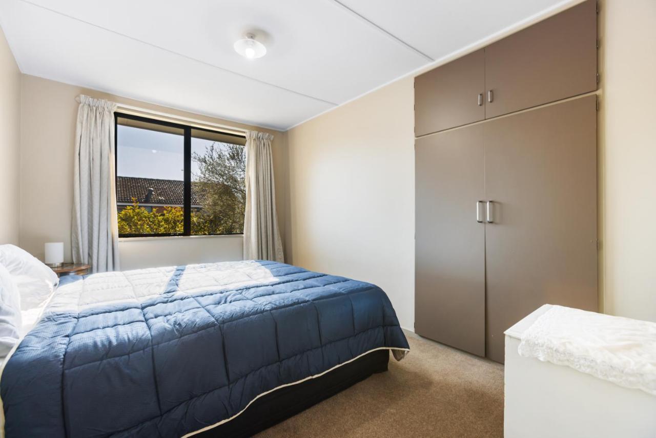 Get The Family Together Under One Roof Cromwell Exterior foto